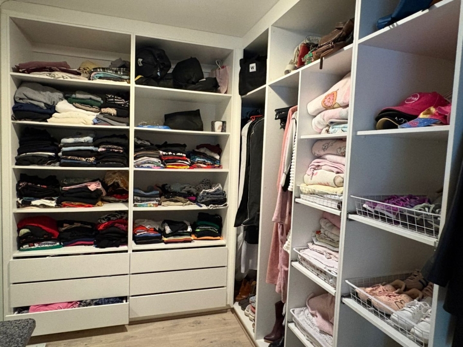 4 Bedroom Property for Sale in Flamingo Vlei Western Cape